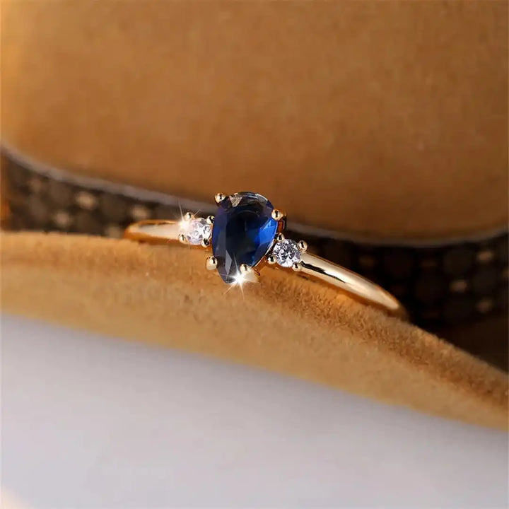 Ondine™ - Pear-Shaped Royal Ring