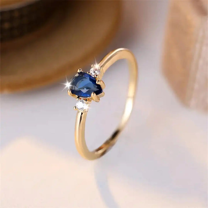 Ondine™ - Pear-Shaped Royal Ring