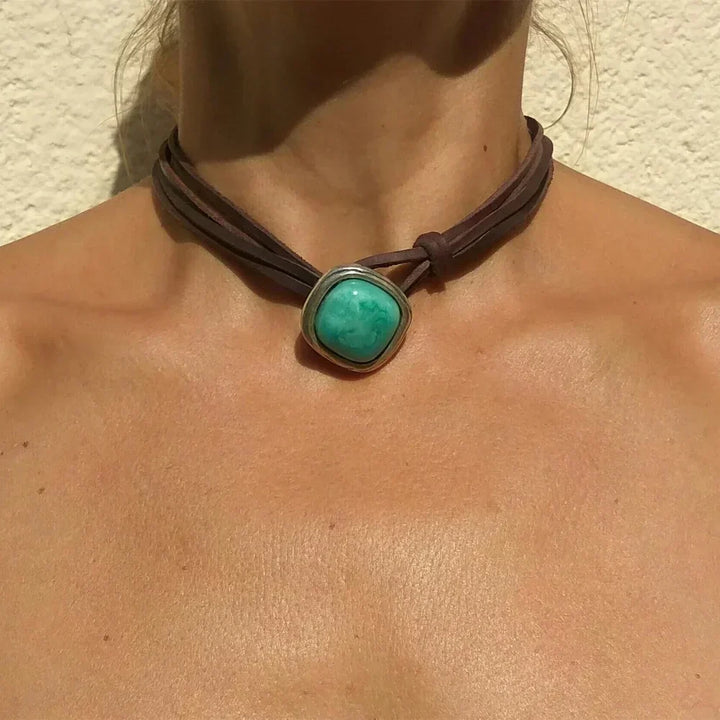 Agnese™ - Leather Choker with Turquoise