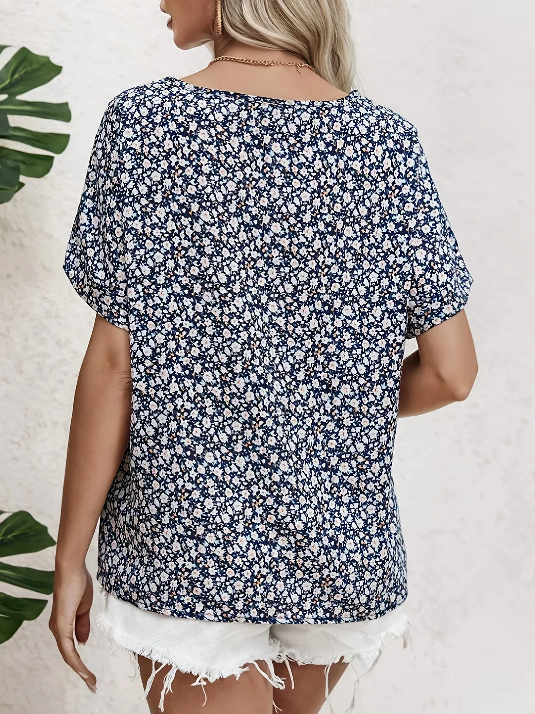Lydia™ - Chic Blouse with Floral Print
