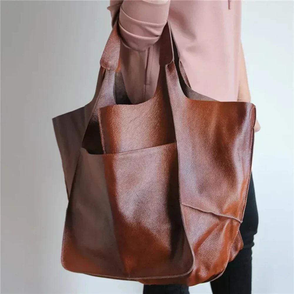 Colette™ | Leather Bag with Timeless Charm