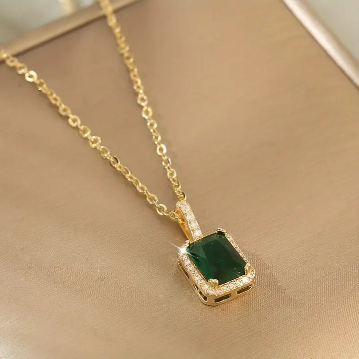 Lunari™ - Emerald Column