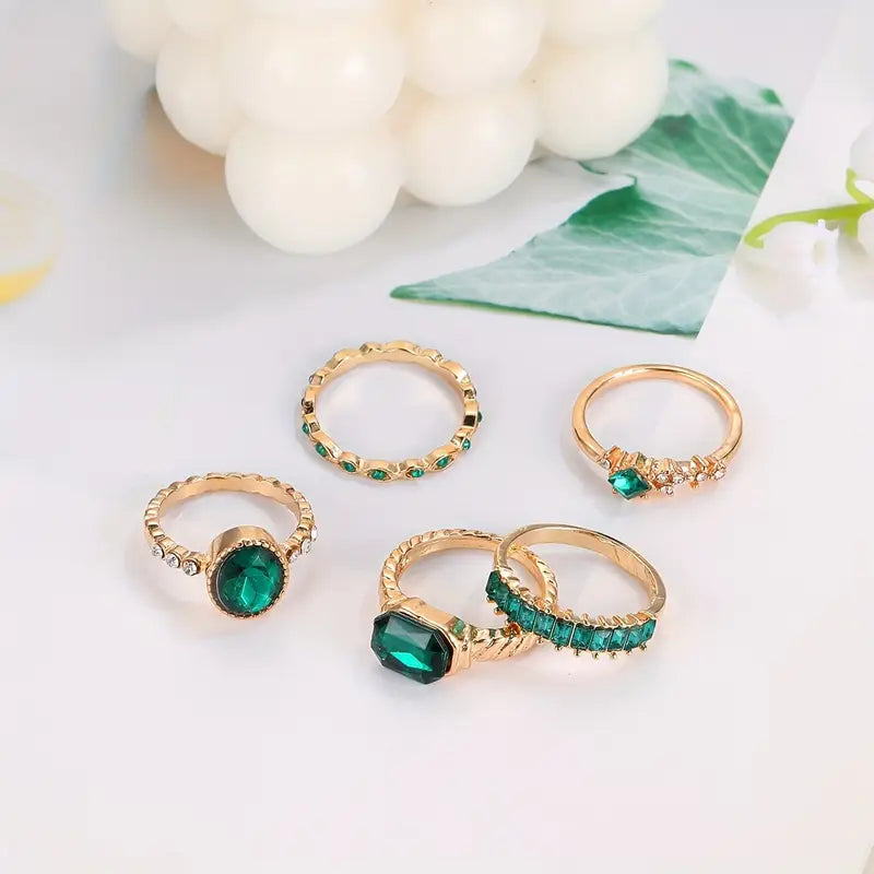 Set Unico di Anelli Zarinia in Oro con Smeraldi