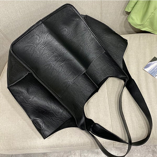 Colette™ | Leather Bag with Timeless Charm
