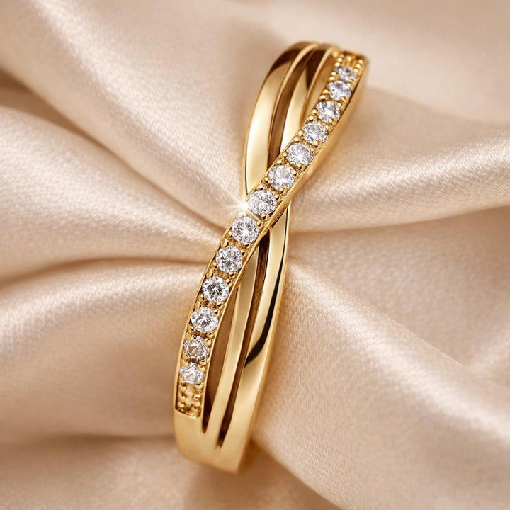 Commuter Ring with White Gold and Zirconia