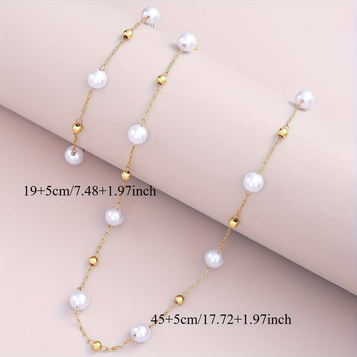 Set of Jewelry with Delicate Pearl Chain