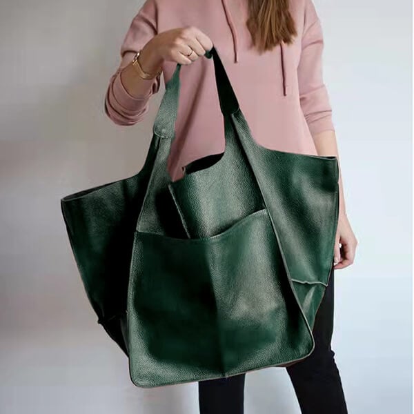 Colette™ | Leather Bag with Timeless Charm