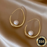 Hoop Earrings with Growing Pearls