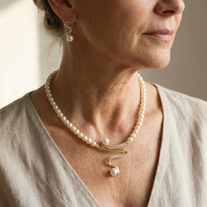 Elegant Jewelry Set with Pearls