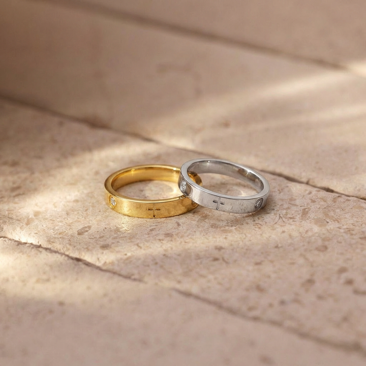 Bianca™ - Crystal Cross Ring
