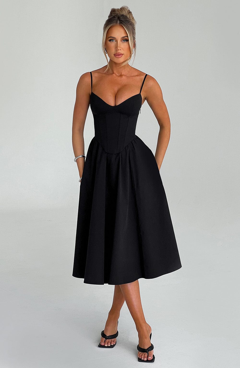 Lucianna™ - Corset-Style Midi Dress
