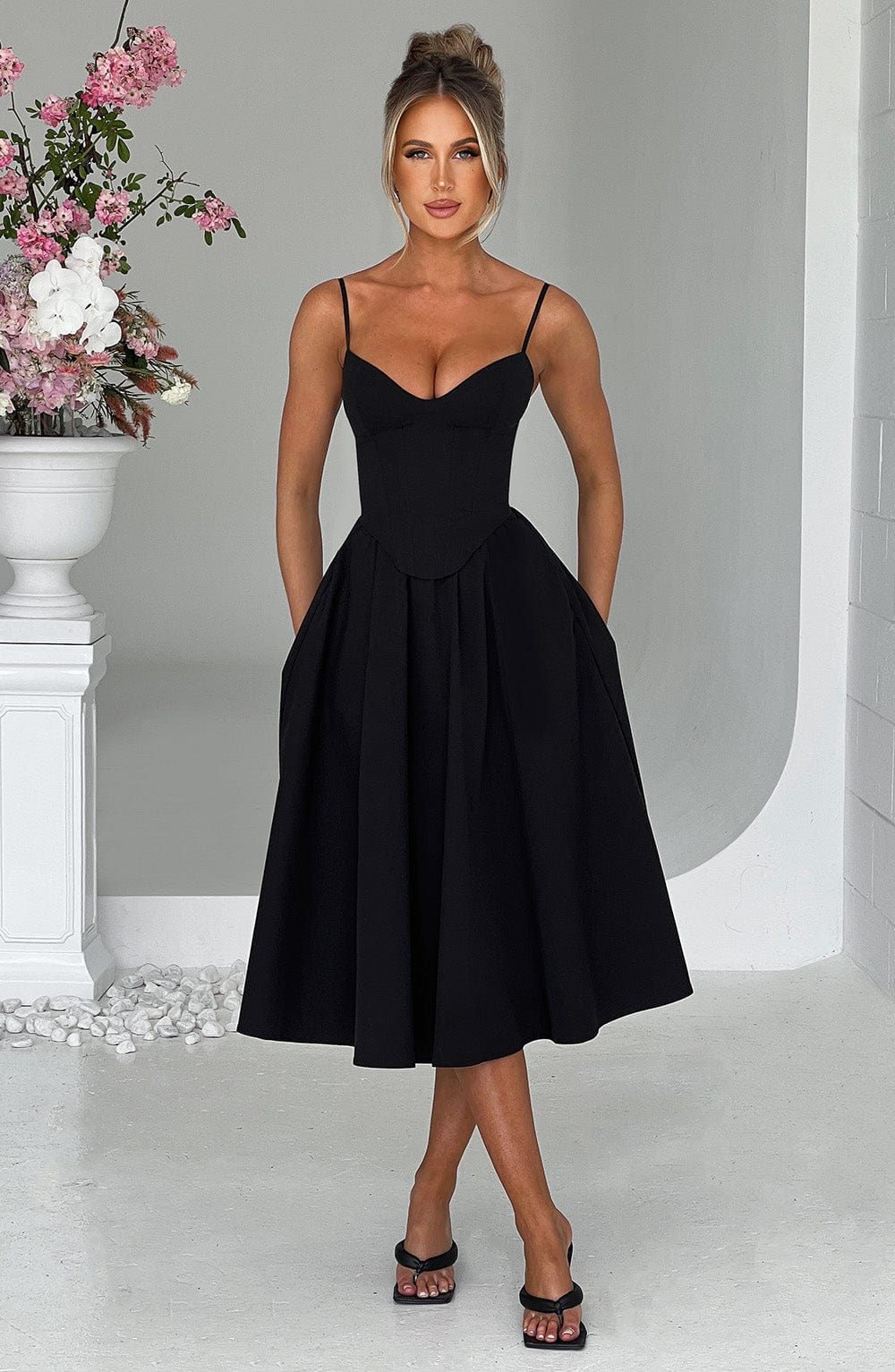 Lucianna™ - Corset-Style Midi Dress