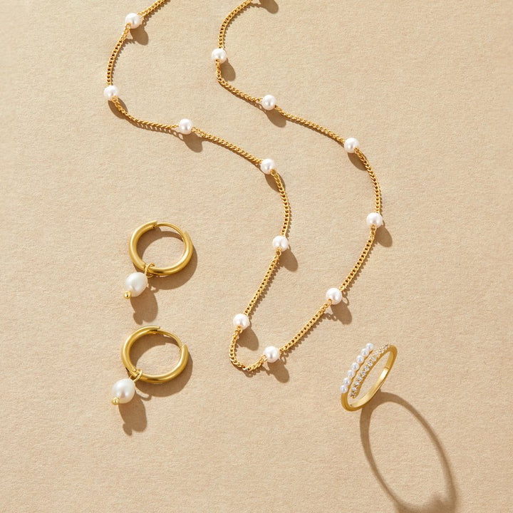 Timeless Gold Pearl Necklace
