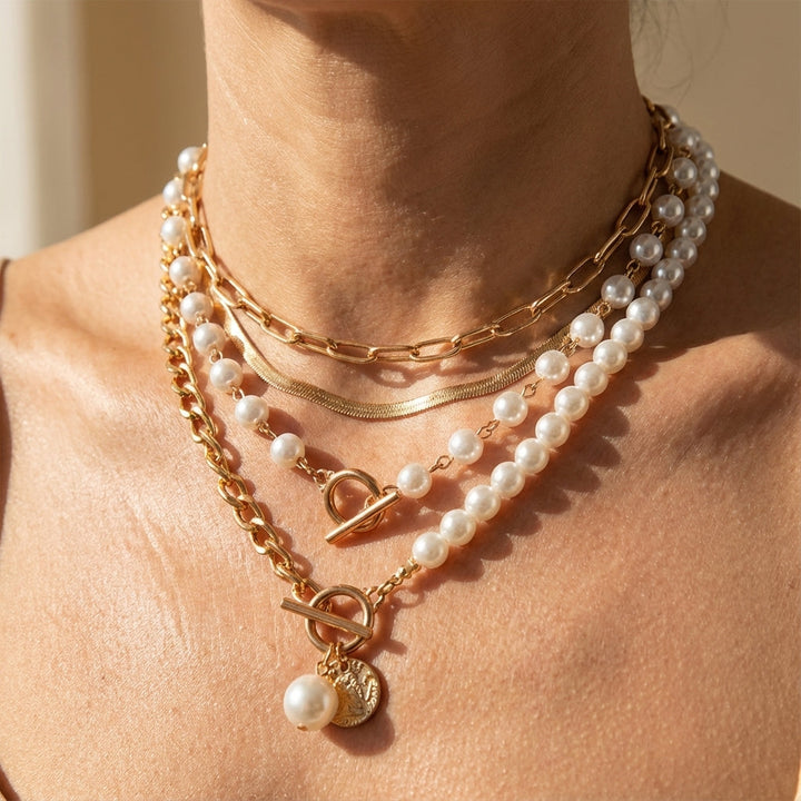 Layered Necklace Set with Modern Pearls