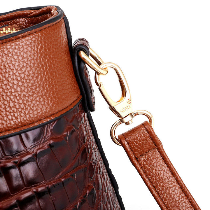 Sable™ | Classic Leather Shoulder Bag from Heritage
