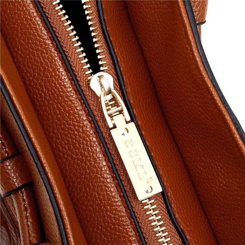 Sable™ | Classic Leather Shoulder Bag from Heritage