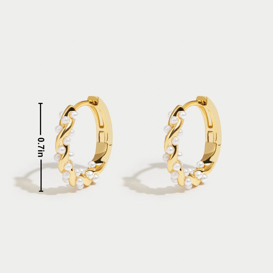 Hoop Earrings with Ruffled Pearls