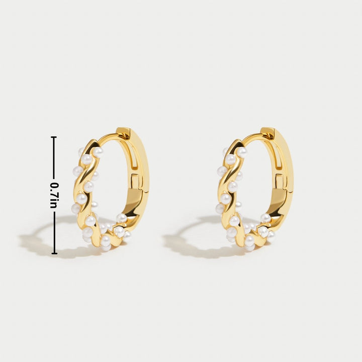 Hoop Earrings with Ruffled Pearls